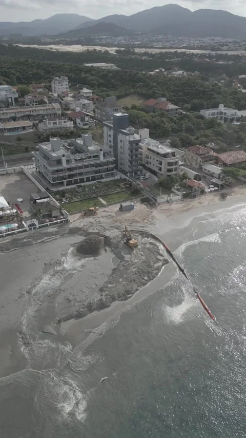 Alargamento da praia dos Ingleses  9x16, Florianópolis, Hotels, Buildings Stock Footage 239021069