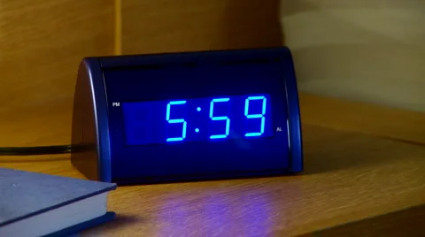 Alarm  clock Stock-Footage 933821