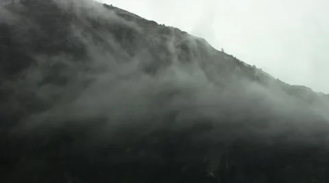 Alaska Misty Mountains 스톡 동영상 49047987