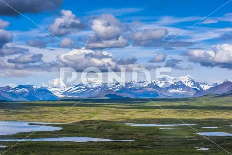 The Alaska Range, including Mount Hays and the Maclaren Ridge, in South-central Stock Photos