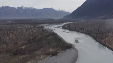 Alaska River Fall 05 Video stock 321705458