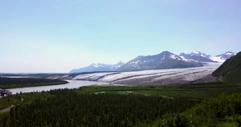 Alaskan mountains and Copper river Vídeos de archivo 138120133