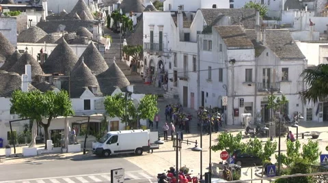 Alberobello - trulli - apulia Vídeos de archivo 54722324