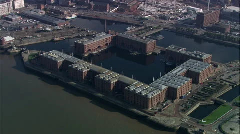 Albert Dock Video stock 65200223