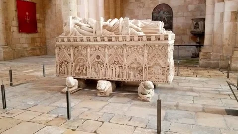 Alcobaça Monastery the tomb of King Pedro I and his mistress, Stock Footage 167362380