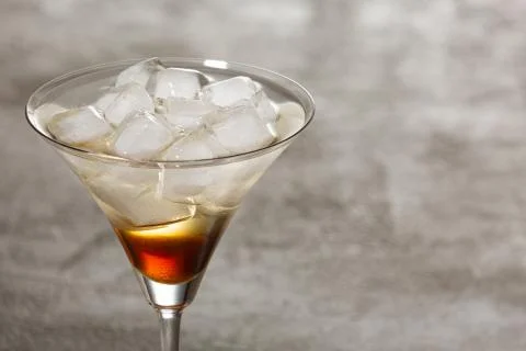 Alcoholic drink with ice on a light table, copy space Stock-Fotos