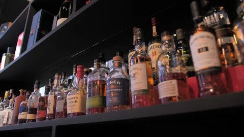 Alcool bar Stock Footage 202005453