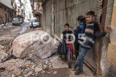 Aleppo - refugees, war Stock Photos