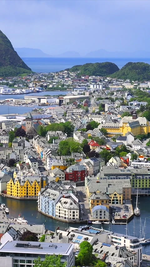 Alesund Video stock 313173290