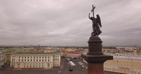 Alexander column - form angel to wide Palace square Video stock 74171031