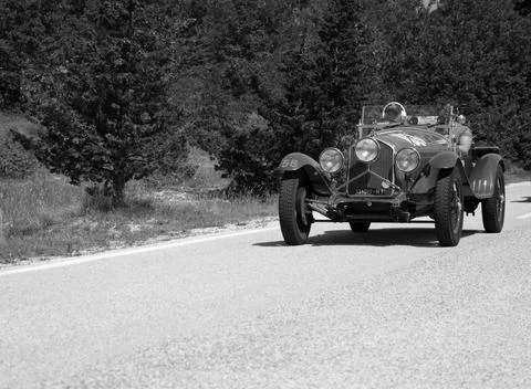 ALFA ROMEO 6C 1500 SUPER SPORT 1929 on an old racing car in rally Mille Mig.. Foto stock