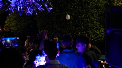 Algiers, Algeria - 04/06/2024: Performance at Sofia Gardens on a warm Vídeo Stock 280532468