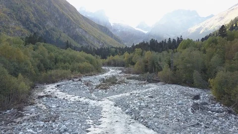 Alibek river at the dusk 動画素材 94592908