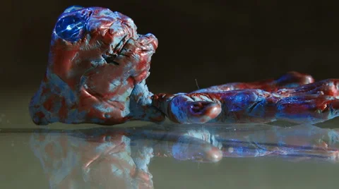 Alien with blue eyes Vídeo Stock 1044413