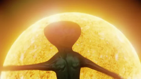The alien dances for the sun Stock Footage 290473216