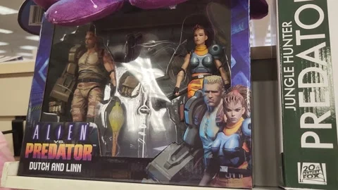 Alien Predator Toy Видео 205309228