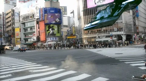 Alien war tank in tokyo Видео 68147006
