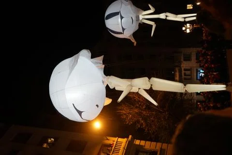 Aliens dancing in Barcelona Stock Photos
