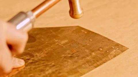 Alignment of the sheet metal close-up. Manually Vídeos de archivo 157110344