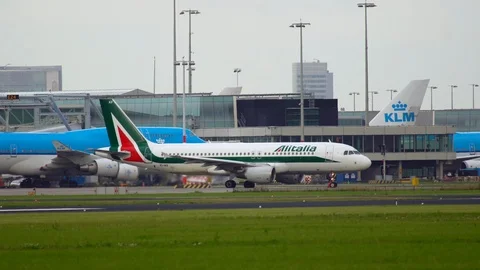 Alitalia getting ready to take off Stock Footage 115269079