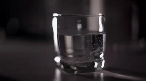 Alka Seltzer fizz. Stock Footage 48144993