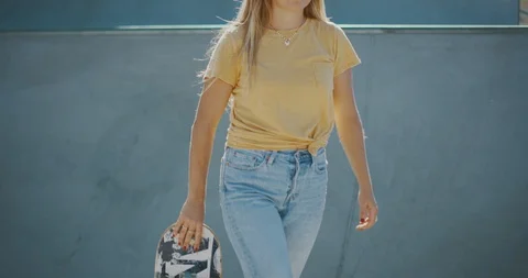 All she wants to do is skate Stock Footage 120795366
