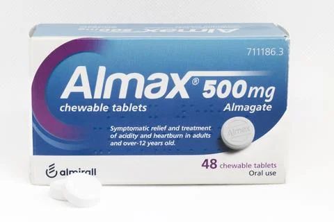 Almax 500mg chewable tablets for acidity and heartburn relief Stock Photos
