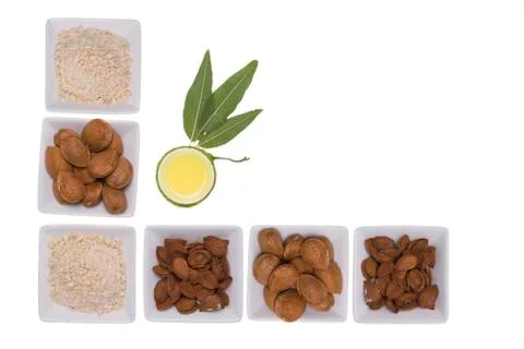 Almonds over white background. Foto stock