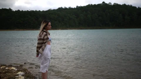 ALONE IN THE LAKE Stock-Footage 250031264