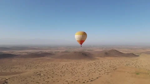 Alone in the world in a hot air balloon in Morocco Stock Footage 255723021