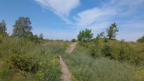 Along the top of one of the hills at Barnack Hills and Holes Видео 340286639