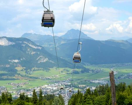 Alpine Cable Car 스톡 사진