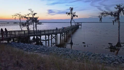 Alpine Dock Sunset 動画素材 300649901