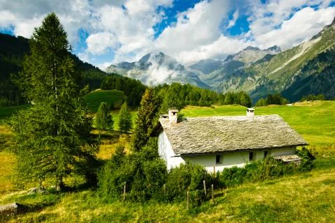 Alpine hut Stockfoto's