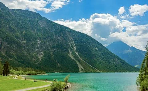 Alpine lake 스톡 사진