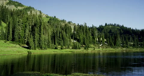 Alpine lake slow pan Video stock 157029563