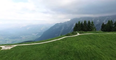 Alpine landscape on the border of Germany and Austria Vidéo 51362432