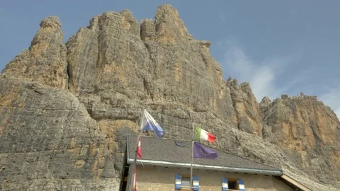  Alpine peak Video stock 80110848