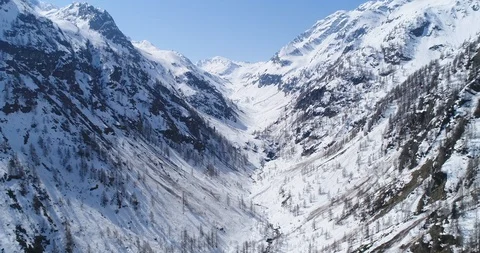 Alpine snowy valley Stock Footage 89195705