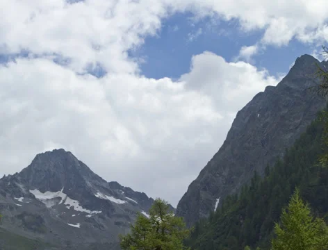 Alpine weather time lapse Stockbeeldmateriaal 30224978