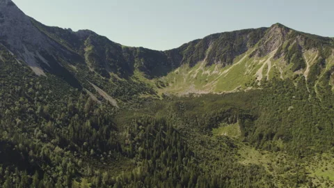 Alplspitz - cinematic tracking shot 01 Video stock 282344218