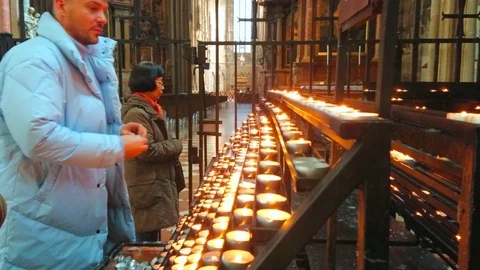Altar in St Stephen Dom, Vienna, Austria Vidéo 112928959