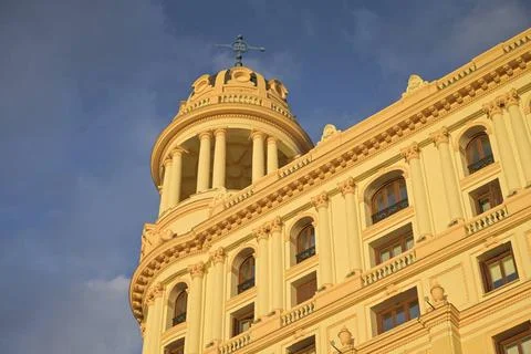  Altbau, Edificio La Adriatica, Gran Via, Centro, Madrid, Spanien *** Old ... Stock Photos