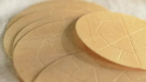 Alter Bread Slider Shot Eucharist Cavanah Communion Pope Stock-Footage 307130223