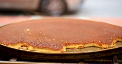 Although it is a sweet known as the origin Hatay. kunefe Stock Footage 171477125