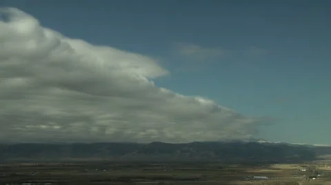 Altocumulus and gravity wave Stock Footage 54721145