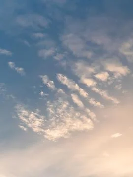 Altocumulus Clouds in the Sky at Sunset Stock-Fotos