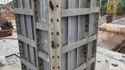 Aluminium Formwork System for Concrete Pillars on Construction Site Vidéo 338427096
