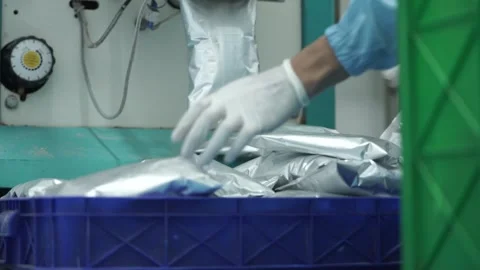 Aluminum foil packaging machine Stock Footage 260865184