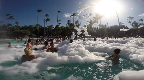 Am Party in the pool Video stock 54601674